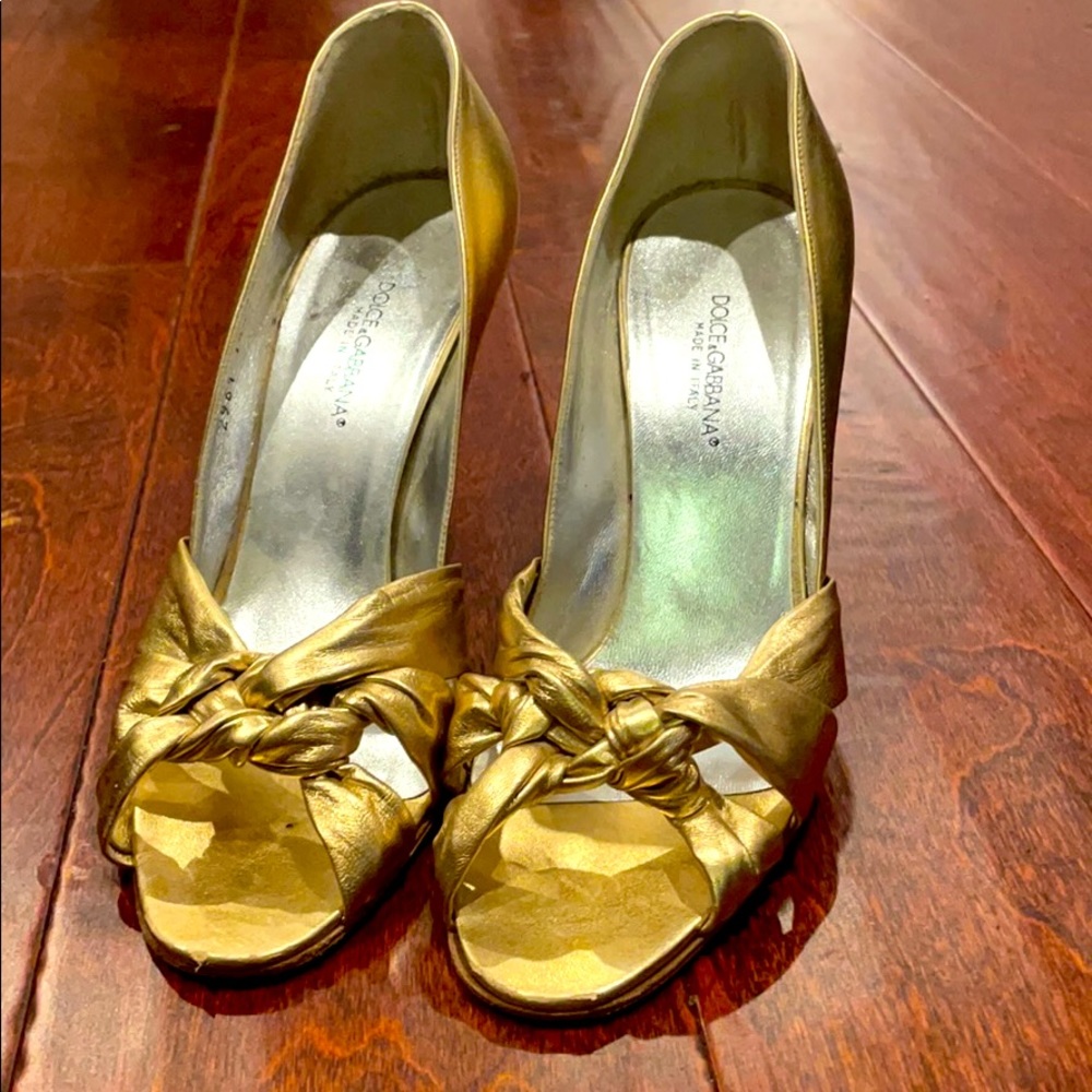 Dolce & Gababana Gold Heels